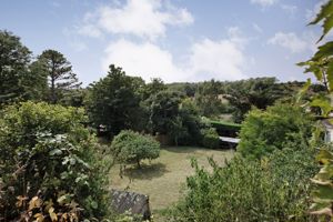 Photo 13- click for photo gallery